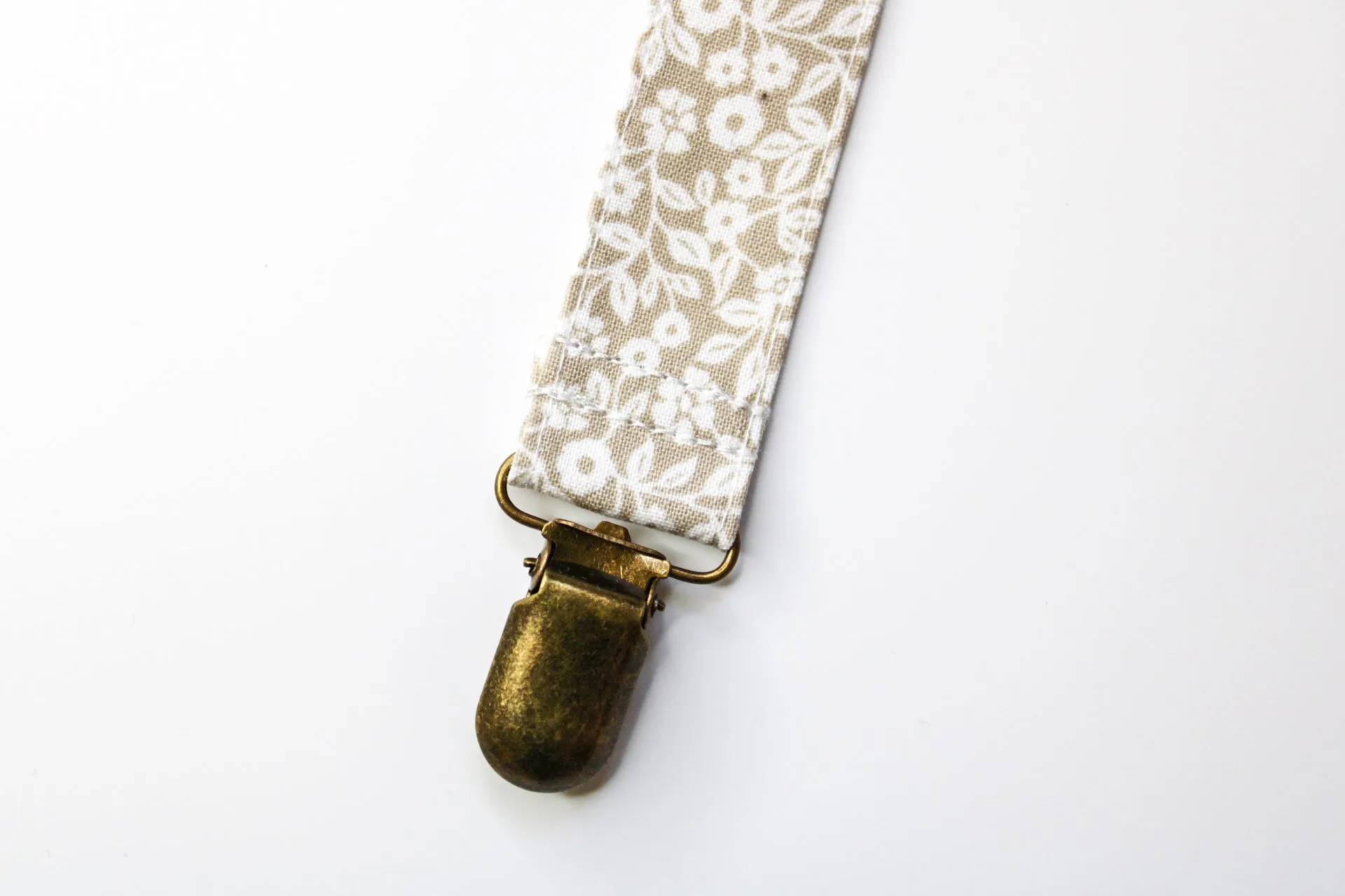 Beige Floral - Soother Clip