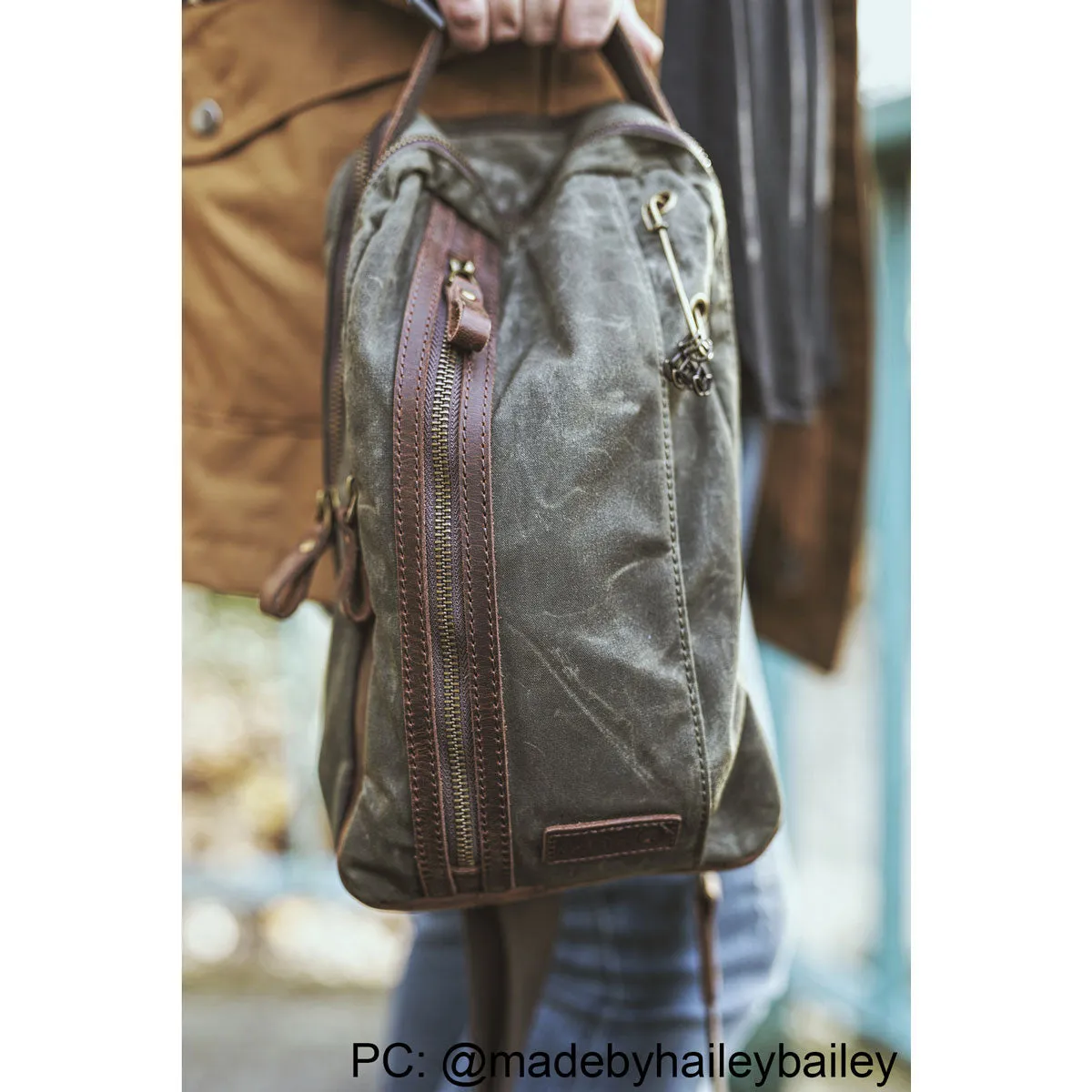 della Q Maker's Mini Messenger - Red