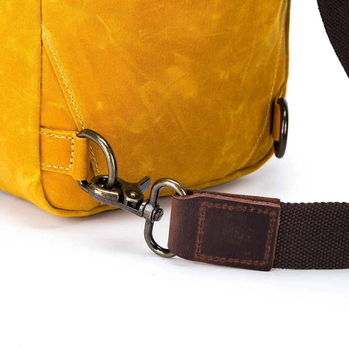 della Q Maker's Mini Messenger - Red