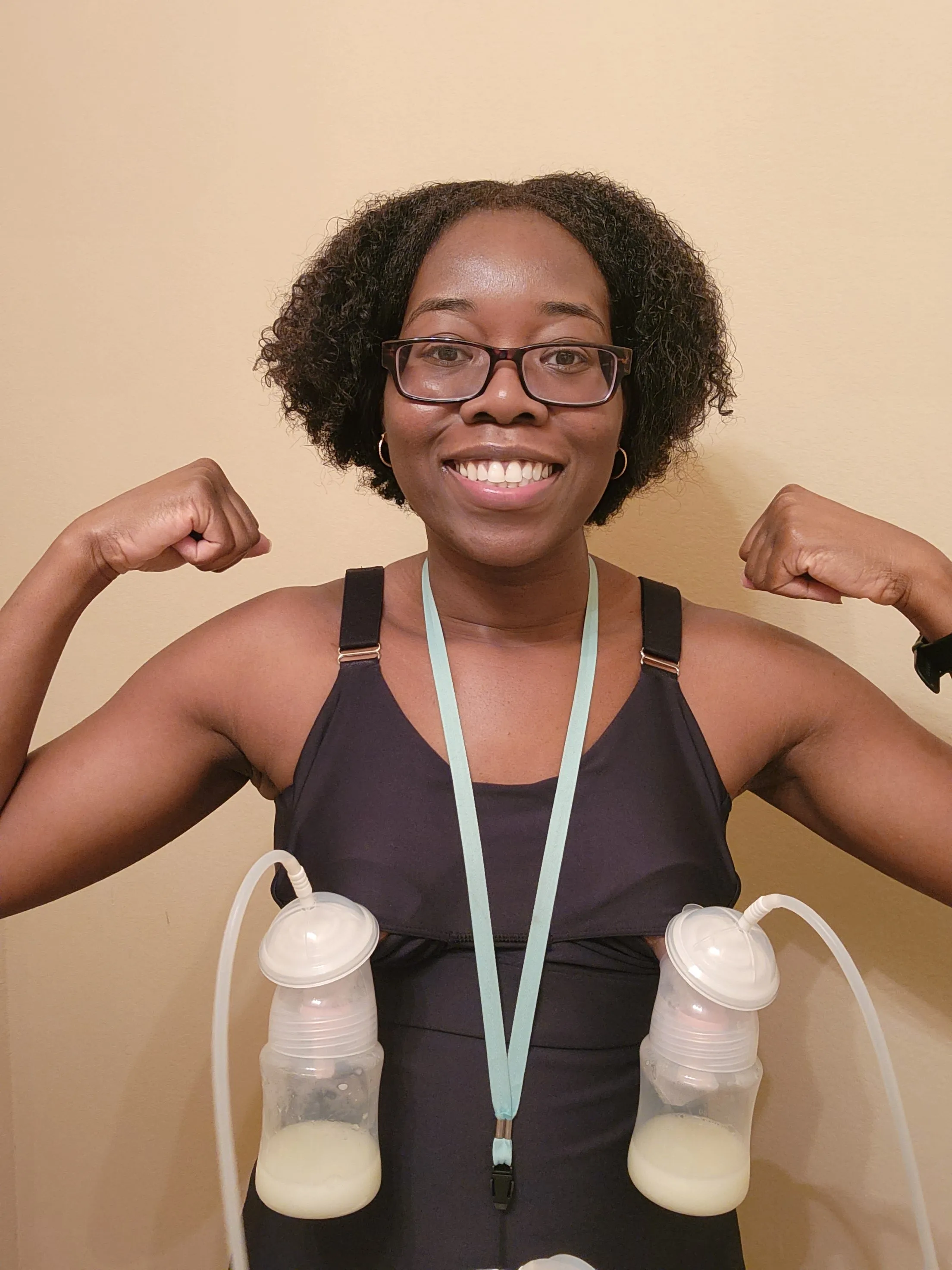 Journey Hands Free Pumping Tank | Black